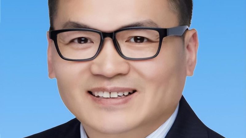电脑芯片型号探秘：揭秘如何准确识别与查询