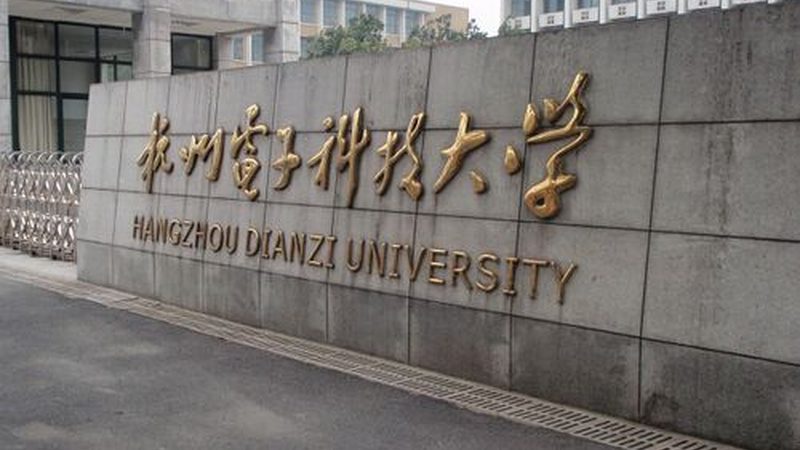 三极管8050与8550：贴片型号间的细微差别解析